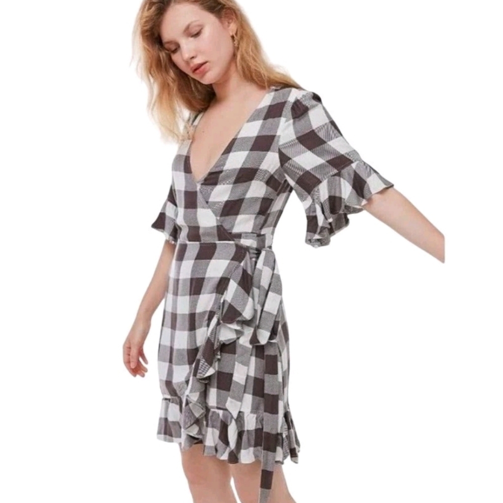 Urban Outfitters Frankie Buffalo Plaid Ruffled Wrap Dress Cottagecore Women's S - Picture 3 of 10